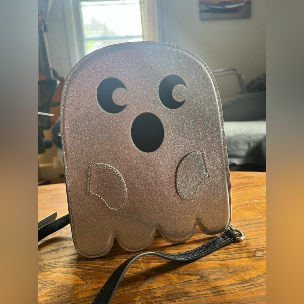 Viral TikTok silver Ghost Purse HTF new - Picture 5 of 5